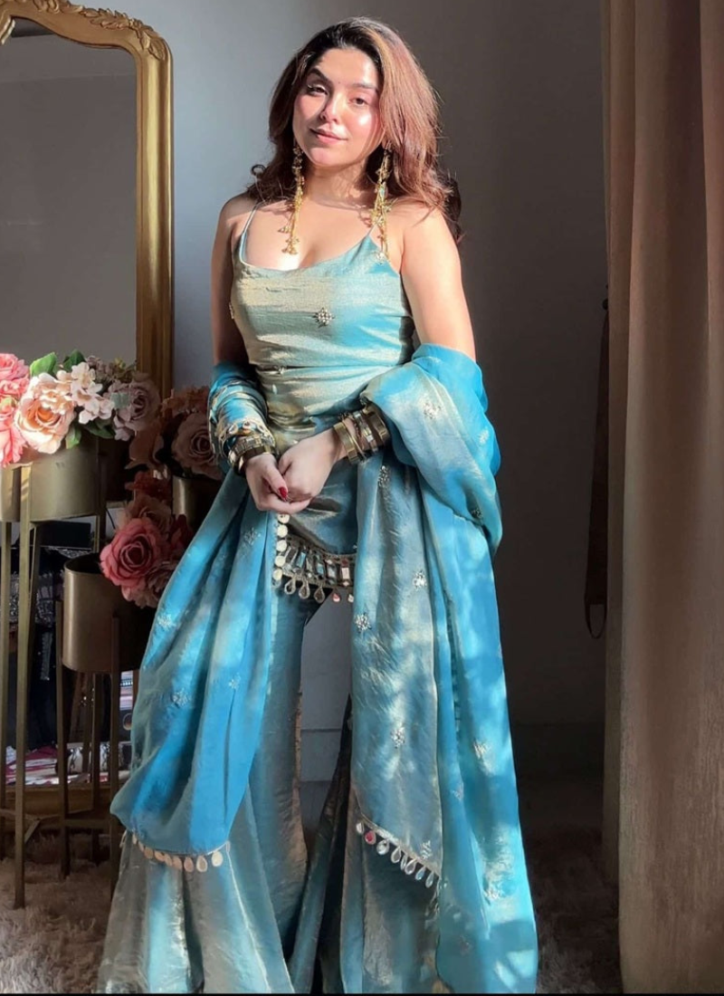 Buy Pakistani Salwar Suit | Latest Pakistani Dress Design Tapee tapee.in Buy Pakistani Salwar Suit | Latest Pakistani Dress Design Tapee tapee.in