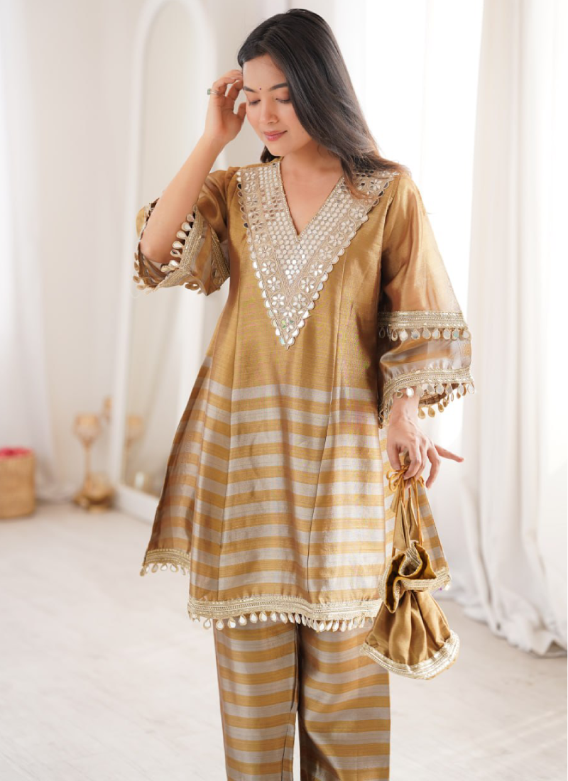 Designer Real Mirror Work Two Shaded Kurta Set With Batwa Potli