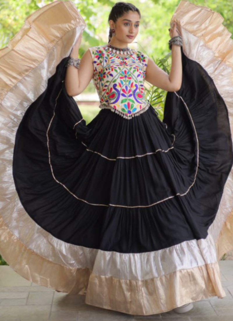 Women's Garba Wear Rayon With Kutchi Work Black Chaniya Choli Set