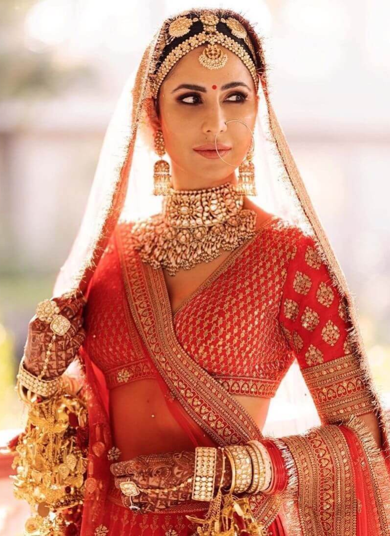 10 Stunning Red Bridal Lehengas To Have Perfect Look at Your Wedding! | Bridal  lehenga red, Indian bridal outfits, Indian bridal dress