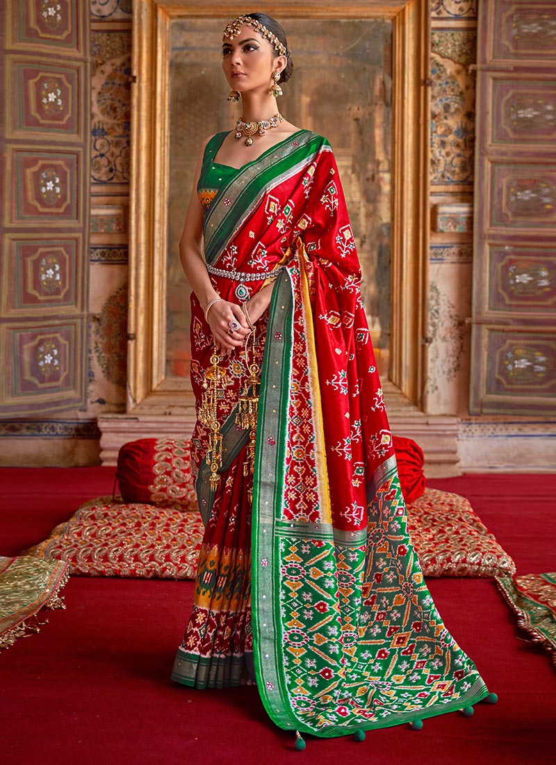 Brown Patola Silk Printed Saree With Blouse Piece GG000003 - www.gograbo.com